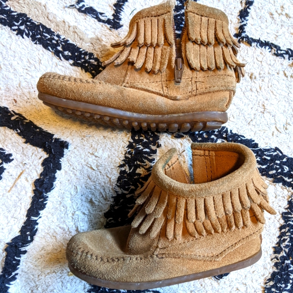 Minnetonka fringe moccasin boots
